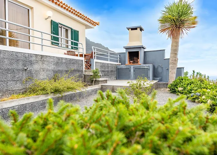Ceu E Mar Holiday home *